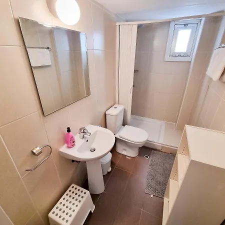 Work & Chill - Stylish Studio, Ergonomic Office Setup Апартаменты