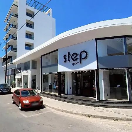 Work & Chill - Stylish Studio, Ergonomic Office Setup Ларнака