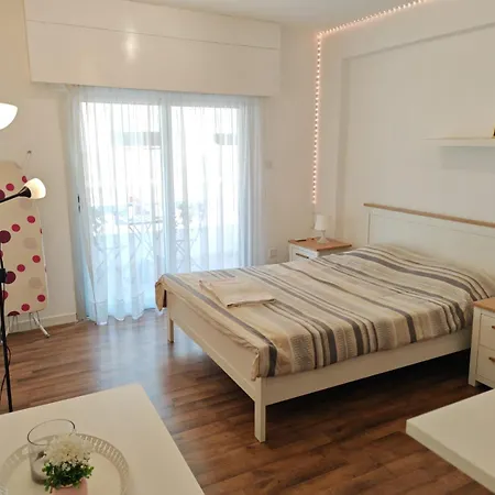 Appartement Work & Chill - Stylish Studio, Ergonomic Office Setup *