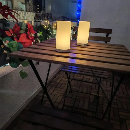 Work & Chill - Stylish Studio, Ergonomic Office Setup Appartement