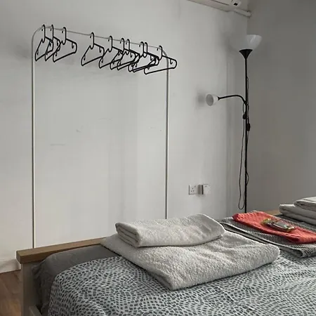 Appartement Work & Chill - Stylish Studio, Ergonomic Office Setup *
